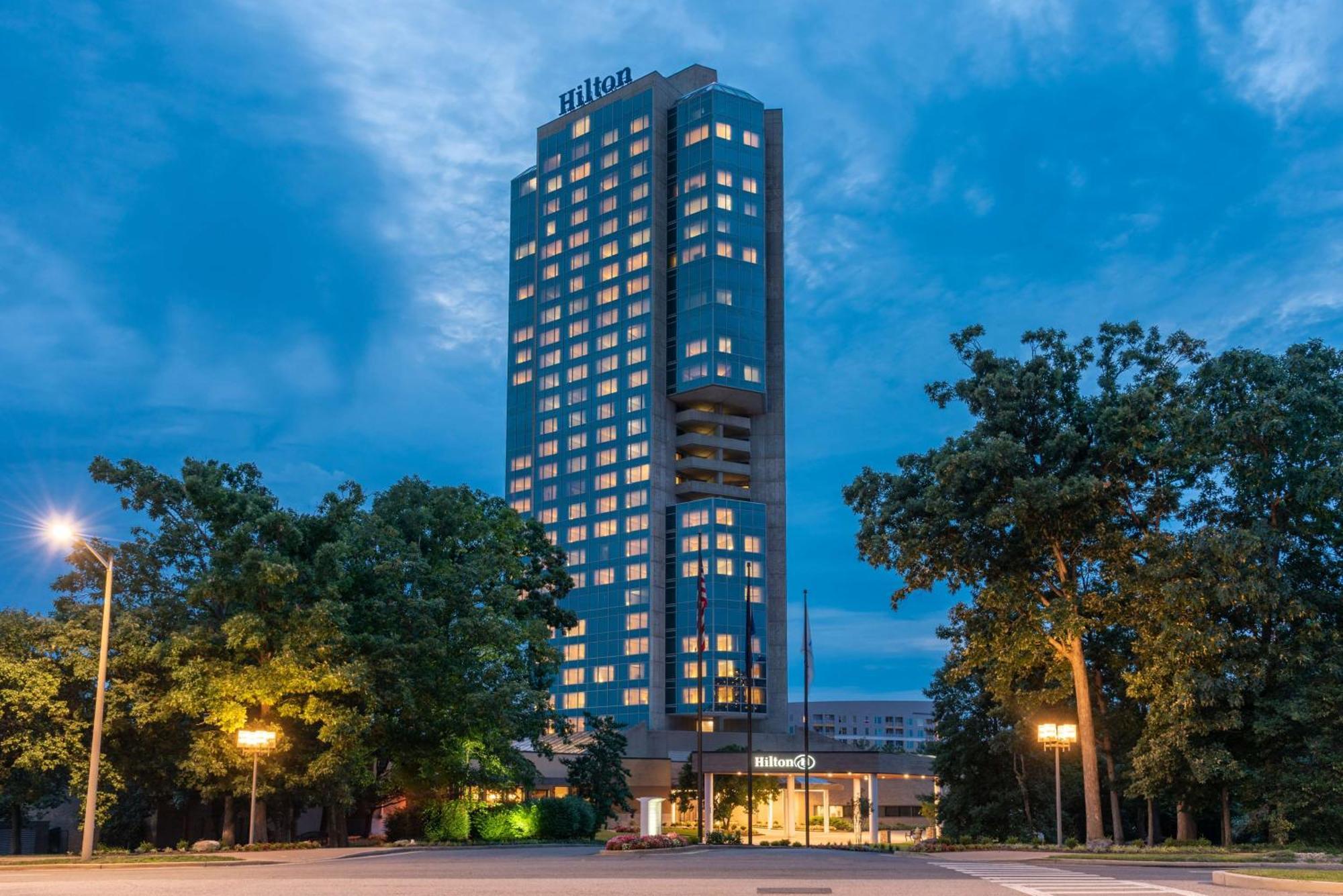 Hilton Alexandria Mark Center Hotel Exterior photo